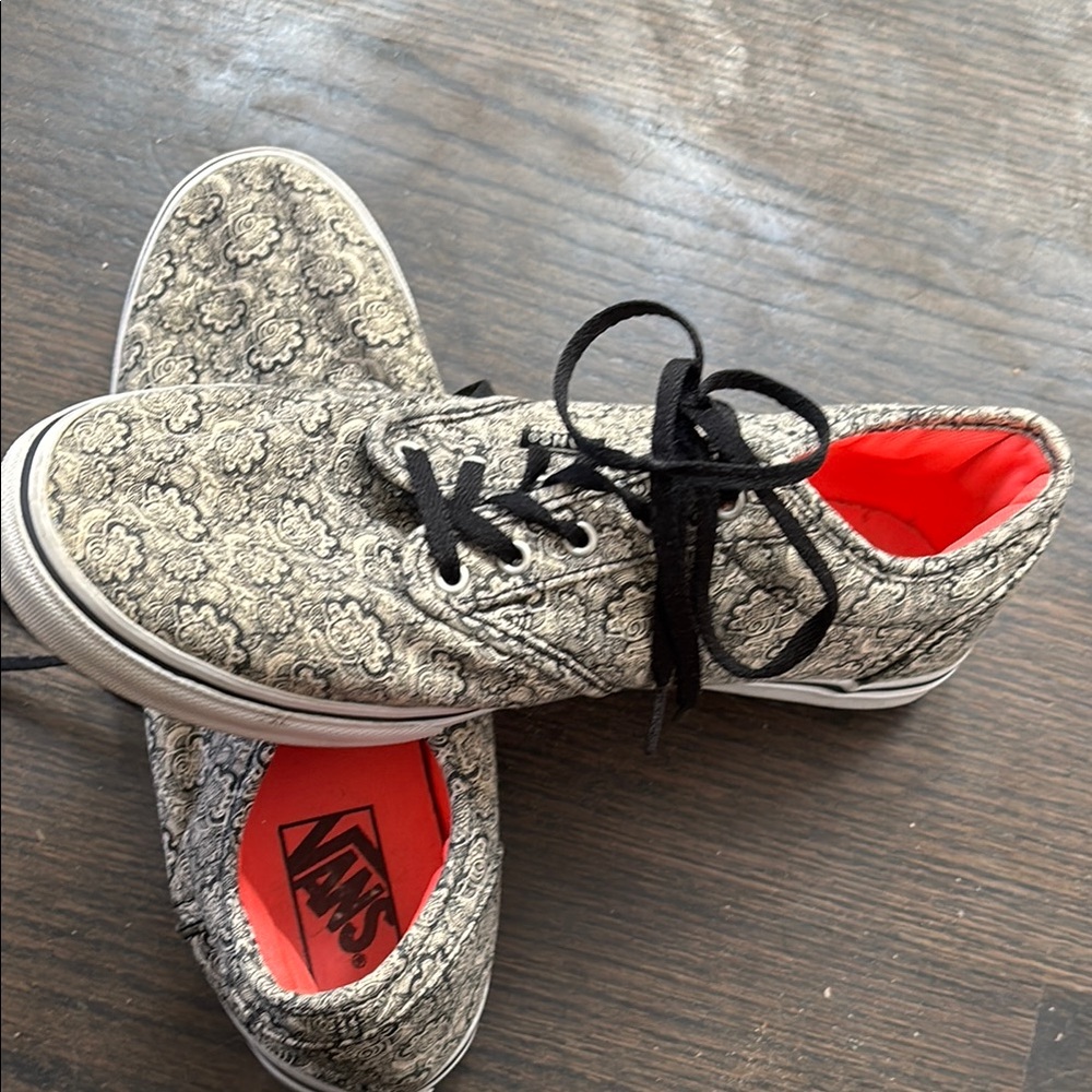 Vans Atwood Paisley Patterned Sneakers with Black Laces - Picture 1 of 8